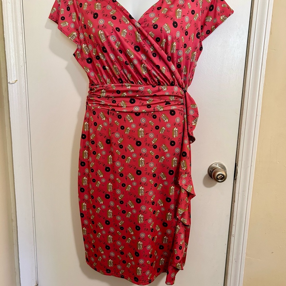 Lindy Bop Dress jukebox records print midi length retro 50s theme size 10
